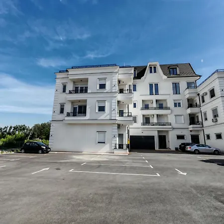 Lake Palic Apartment