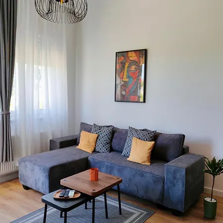 アパート Lake Palic Apartment